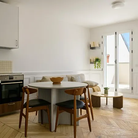 Le Grand Paris - Lumineux Avec Balcon Et Parking Privatif Appartamento *