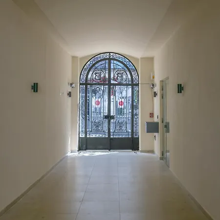 Paris - Lumineux Avec Parking Privatif Vichy