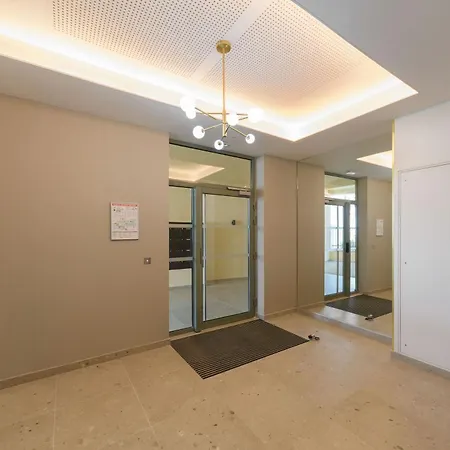 Paris - Lumineux Avec Parking Privatif Appartement Vichy